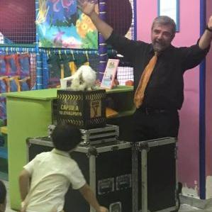 Mago Mergellino Spettacolo di magia per bambini in ludoteca