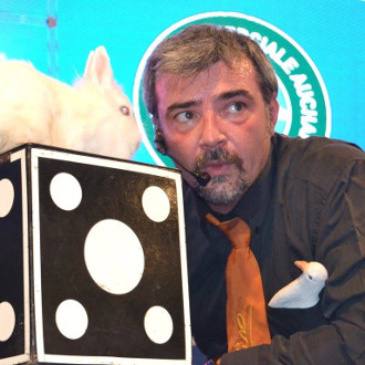 Spettacolo con animali Spettacolo con animali